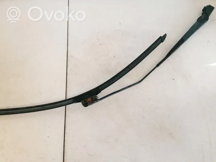 Citroen C3 Front wiper blade arm 