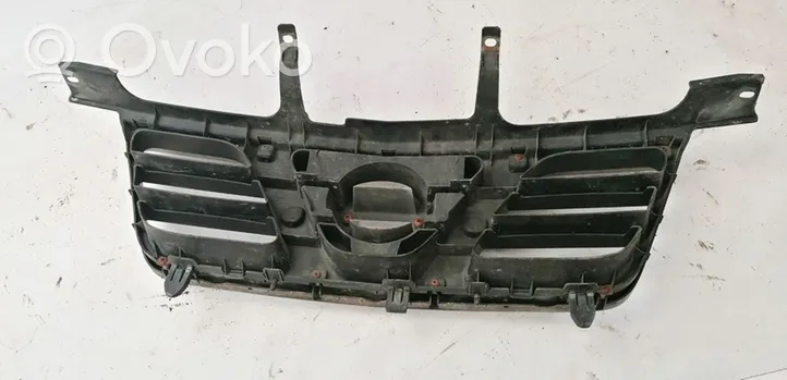 Nissan X-Trail T30 Grille de calandre avant 623108H700