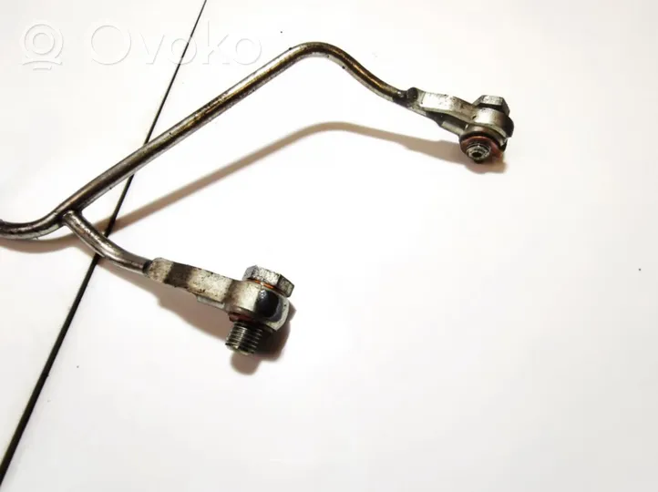 Subaru Legacy Tuyau d'alimentation conduite de carburant 