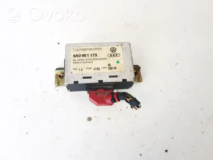 Audi A6 S6 C4 4A Alarm control unit/module 4A0951173