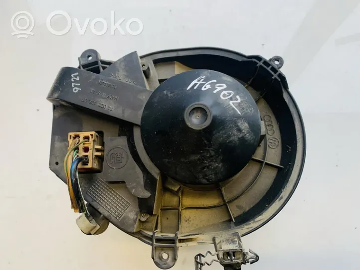 Audi A4 S4 B5 8D Ventola riscaldamento/ventilatore abitacolo 8d1820021