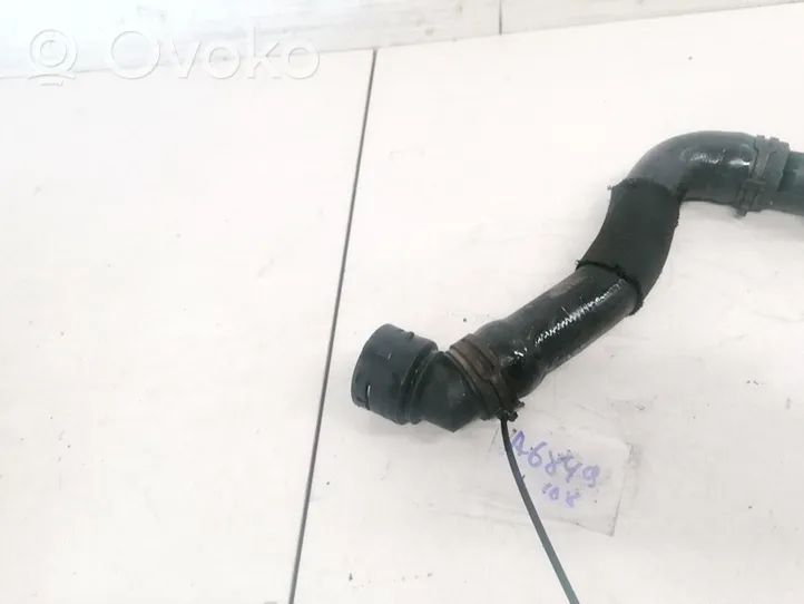 Volkswagen Polo IV 9N3 Engine coolant pipe/hose 1C0122291