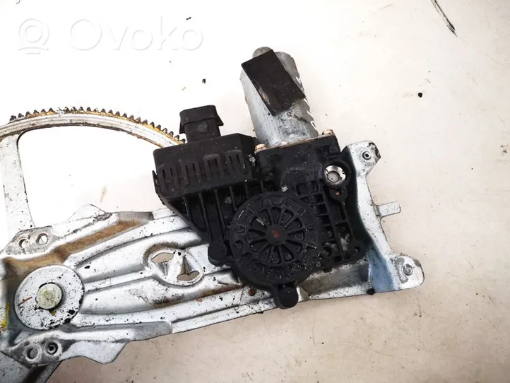 Opel Zafira A Front door window regulator motor 90579356