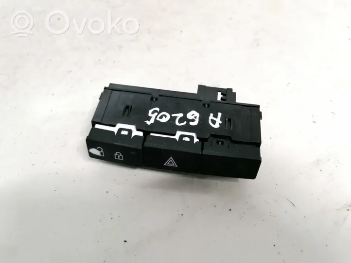 Renault Scenic III -  Grand scenic III Hazard light switch 