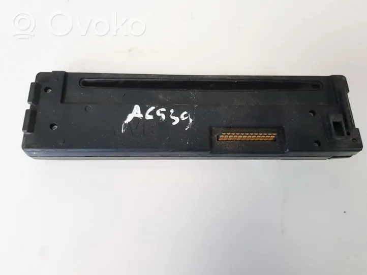 BMW 3 E36 Radio/CD/DVD/GPS-pääyksikkö 