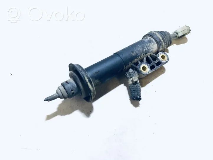 Volkswagen II LT Główny cylinder sprzęgła 0002903212