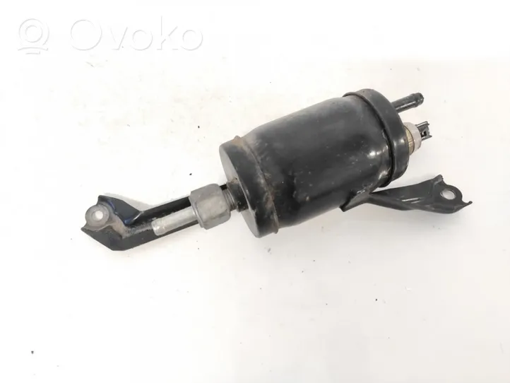 Toyota Avensis T220 Fuel filter 