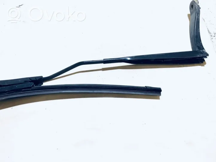 Renault Megane II Front wiper blade arm 8200417218