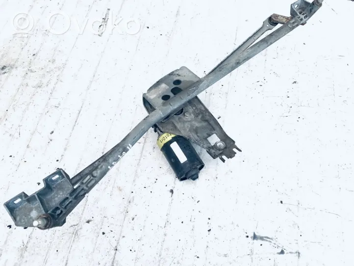 Audi A6 S6 C4 4A Front wiper linkage and motor 