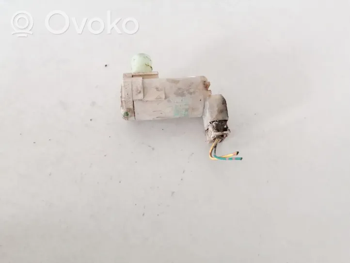Skoda Octavia Mk2 (1Z) Pompa spryskiwacza szyby przedniej / czołowej 2224624a
