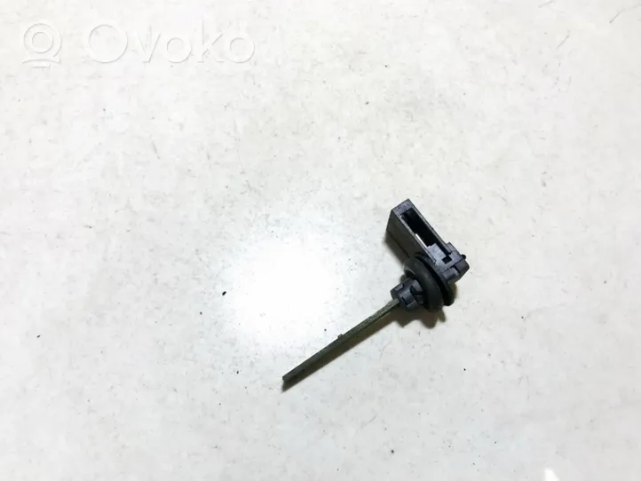 Volkswagen PASSAT B5 Interior temperature sensor 4b0820539