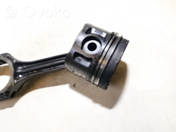 Volkswagen Golf III Piston avec bielle 