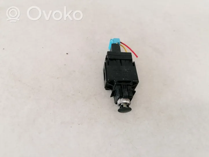 Volvo S80 Interruttore del pedale del freno 8622064