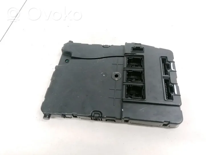 Renault Scenic II -  Grand scenic II Comfort/convenience module 8200309690