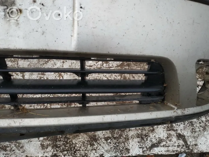 Ford Mondeo Mk III Grille inférieure de pare-chocs avant 