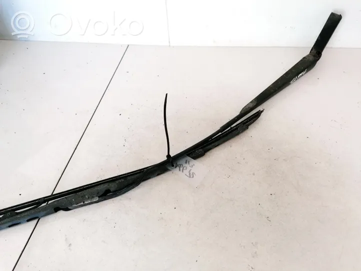 Chrysler Voyager Front wiper blade arm 