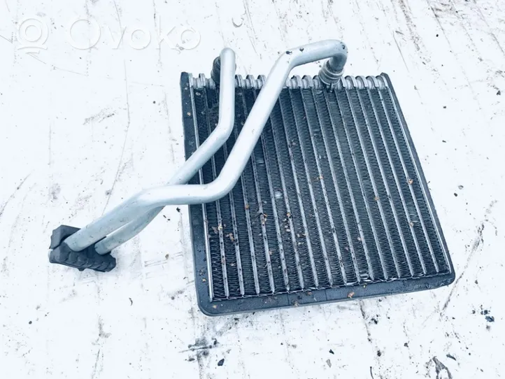 Volkswagen Golf IV Radiateur condenseur de climatisation 