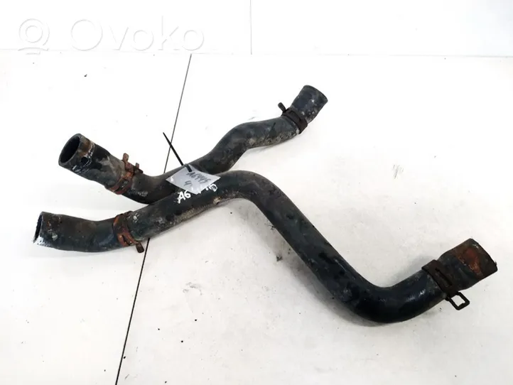Volkswagen Polo IV 9N3 Engine coolant pipe/hose 