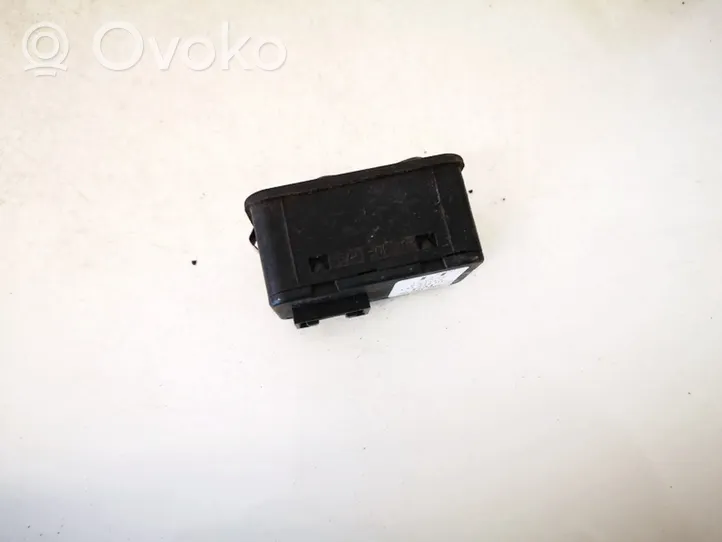 Opel Astra G Electric window control switch 90561088