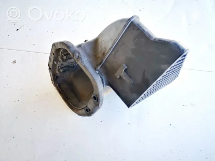 Volkswagen Touareg I Air intake duct part 7l0819049