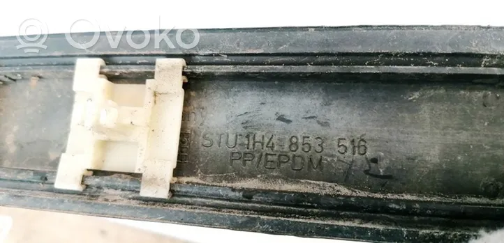 Volkswagen Golf III Priekšpusē durvju dekoratīvā apdare (moldings) 1H4853516