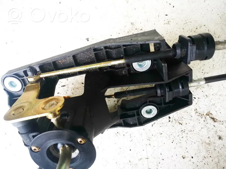 Volvo S40, V40 Gear shift cable linkage 30614219