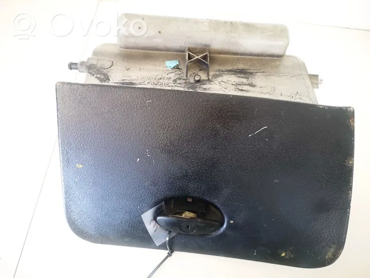 Citroen C3 Glove box 9638006677