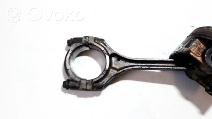 Honda Jazz Piston avec bielle 