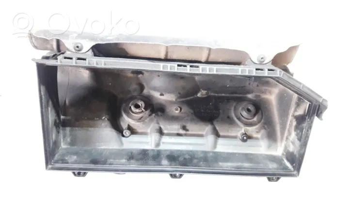 Mercedes-Benz C W203 Boîtier de filtre à air a6120900601