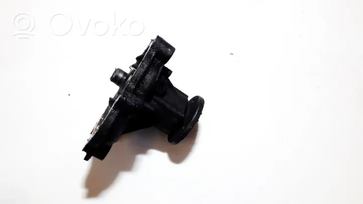 Opel Astra G Water pump 