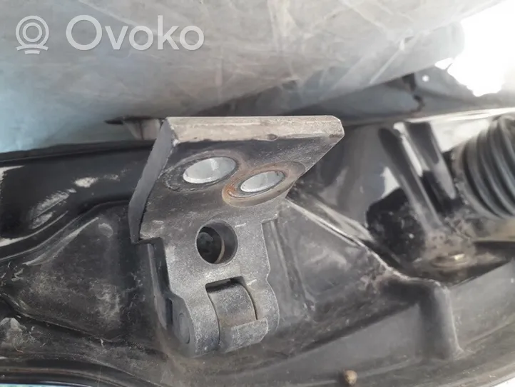 Volkswagen Vento Etuoven yläsarana 