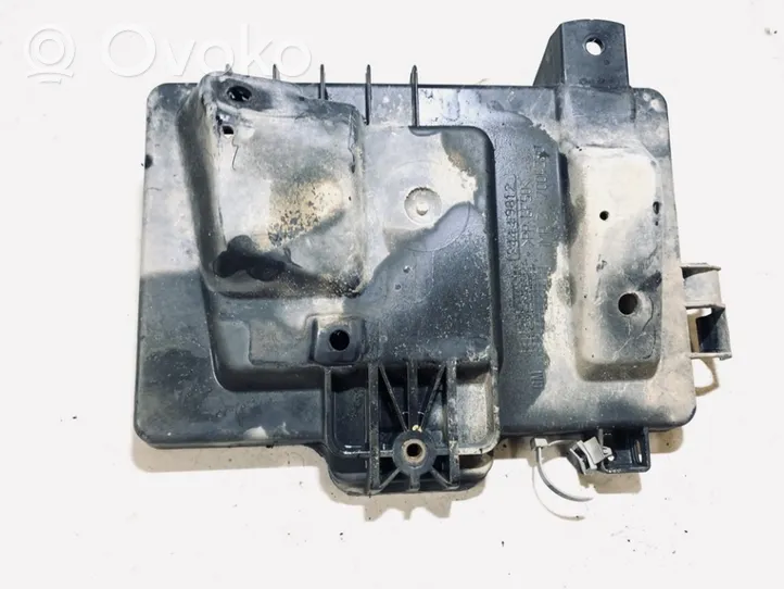 Opel Astra G Vassoio scatola della batteria 24449812