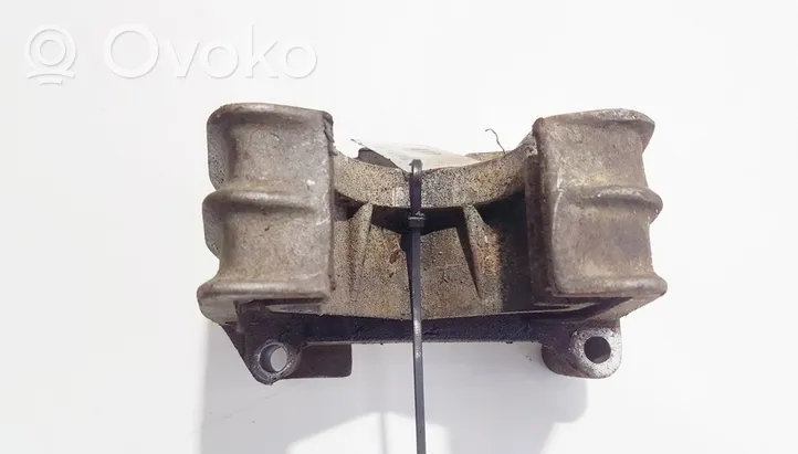 Opel Vectra B Supporto di montaggio del motore 101387