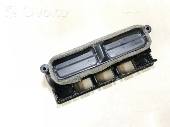 Volkswagen Golf IV Griglia di ventilazione centrale cruscotto 1j0819736c