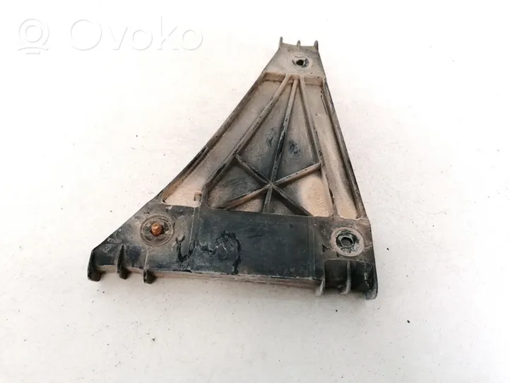 Audi A4 S4 B5 8D Staffa di rinforzo montaggio del paraurti posteriore 8D0807483