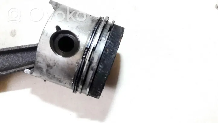 Citroen Xantia Piston avec bielle 