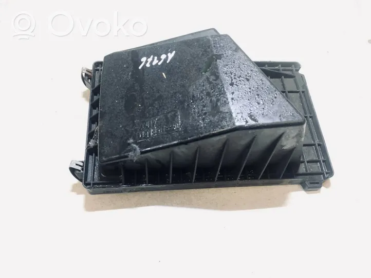 Nissan X-Trail T30 Air filter box bn300au600