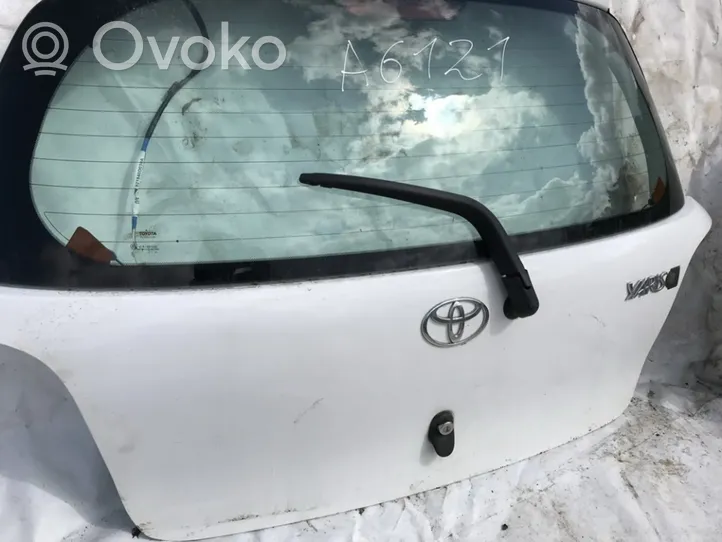 Toyota Yaris Takaluukun/tavaratilan kansi 