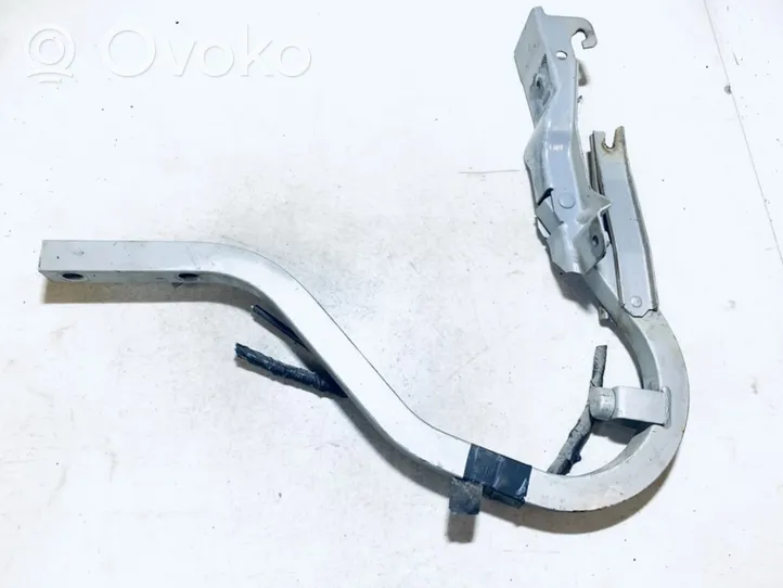 Mitsubishi Lancer Tailgate/trunk/boot hinge 