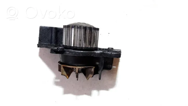 Citroen Xsara Picasso Pompe de circulation d'eau 9630772680