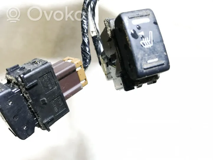 Nissan X-Trail T30 Seat heating switch 24016eq300