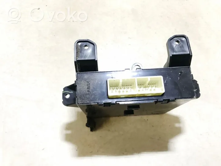 Subaru Outback Module confort 1777000313