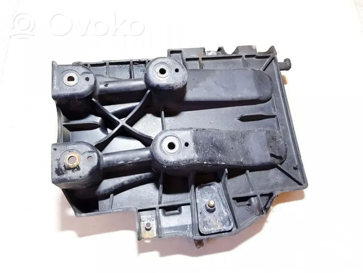 Audi TT Mk1 Battery box tray 8n8804373