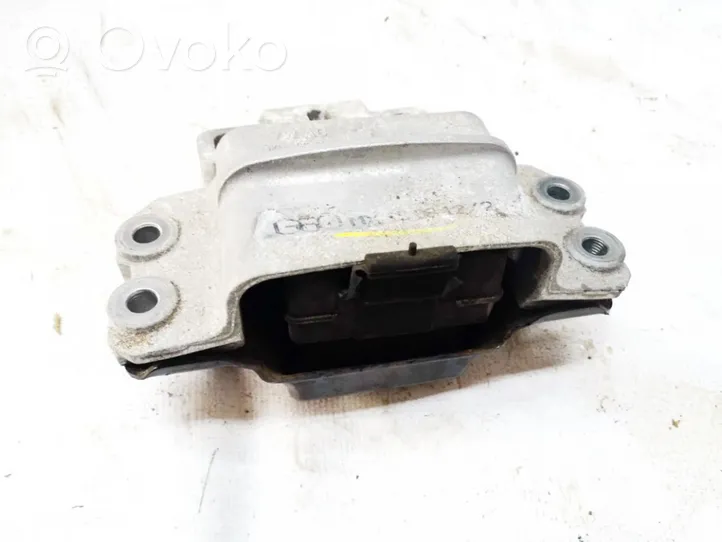 Volkswagen Jetta VI Supporto di montaggio del motore 1k0199555