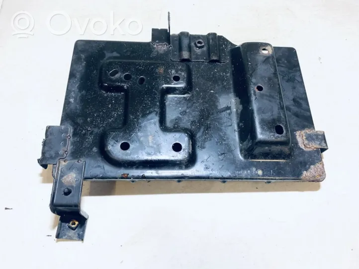 Hyundai Tucson JM Battery box tray 