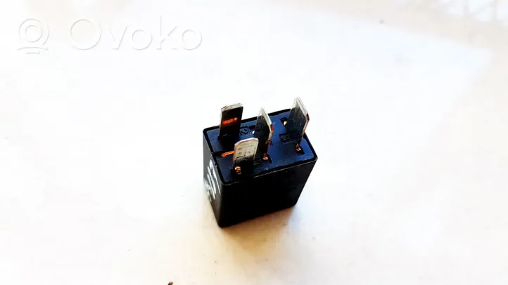 Volvo C30 Other relay 5M5T14B192AA