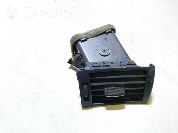 Audi A4 S4 B6 8E 8H Griglia di ventilazione centrale cruscotto 8e0820902