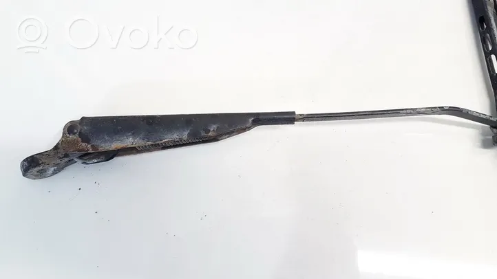 Renault Kangoo I Rear wiper blade arm 