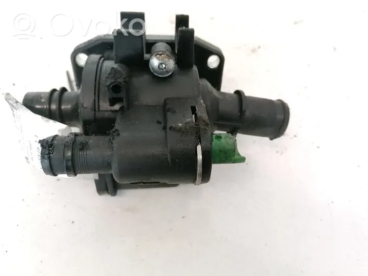 Ford Fusion Tuyau de liquide de refroidissement moteur 987070043