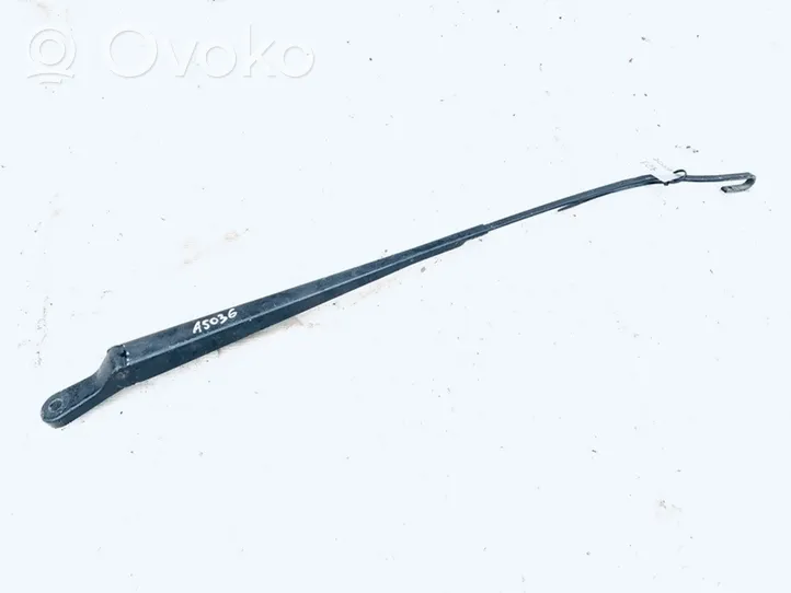 Citroen C5 Front wiper blade arm 071956